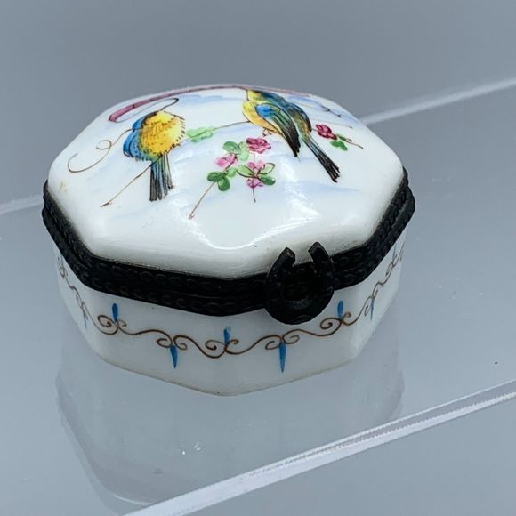 Limoges France Octagon Shaped Hinged Trinket Box Love Birds TENDRESSE Decor Main - Picture 7 of 14